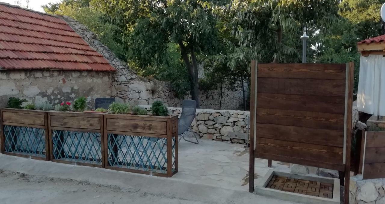 Krka Waterfalls Stonehouse Roko โลโซวาซ ภายนอก รูปภาพ